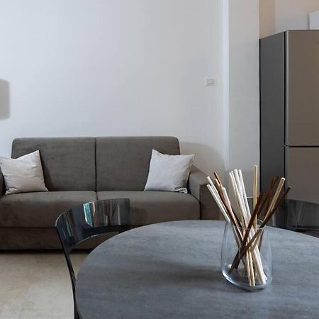 Apartment Isaia - 10 Minutes From Piazza Maggiore Болонья Экстерьер фото