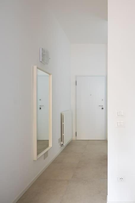 Apartment Isaia - 10 Minutes From Piazza Maggiore Болонья Экстерьер фото