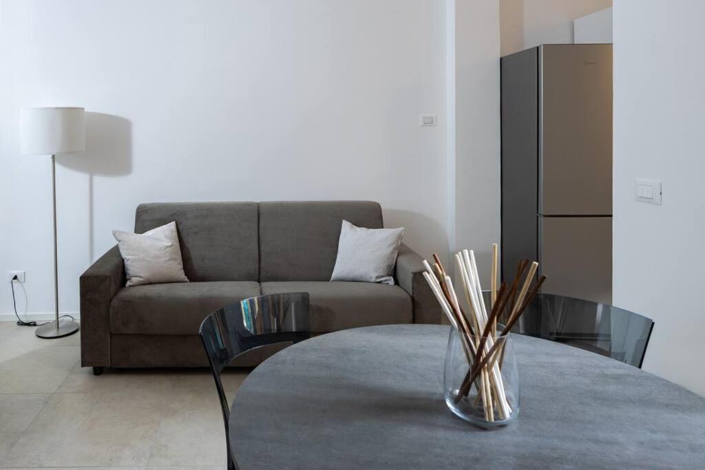 Apartment Isaia - 10 Minutes From Piazza Maggiore Болонья Экстерьер фото