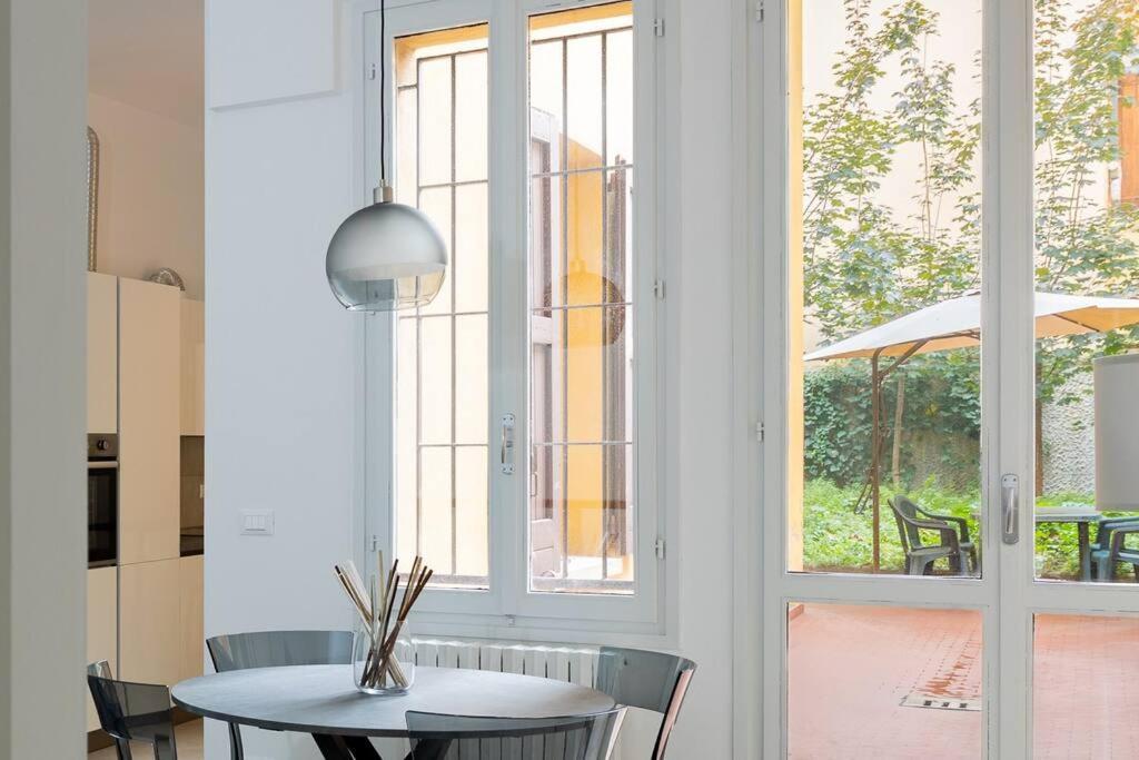 Apartment Isaia - 10 Minutes From Piazza Maggiore Болонья Экстерьер фото