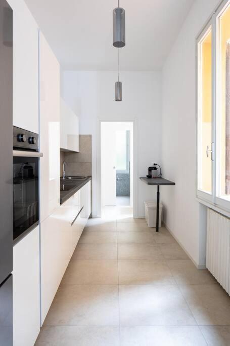 Apartment Isaia - 10 Minutes From Piazza Maggiore Болонья Экстерьер фото